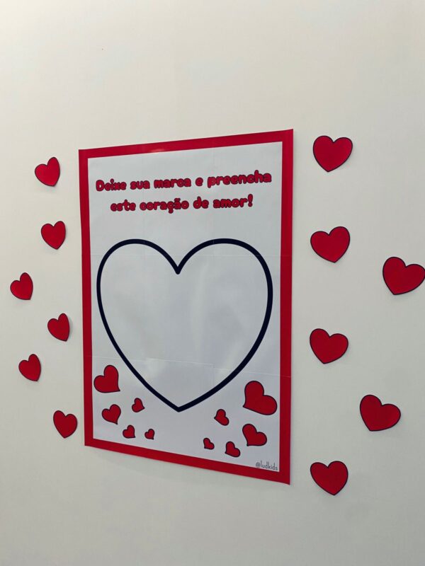 Cartaz Interativo – Coração com Marcas de Amor - Imagem 4